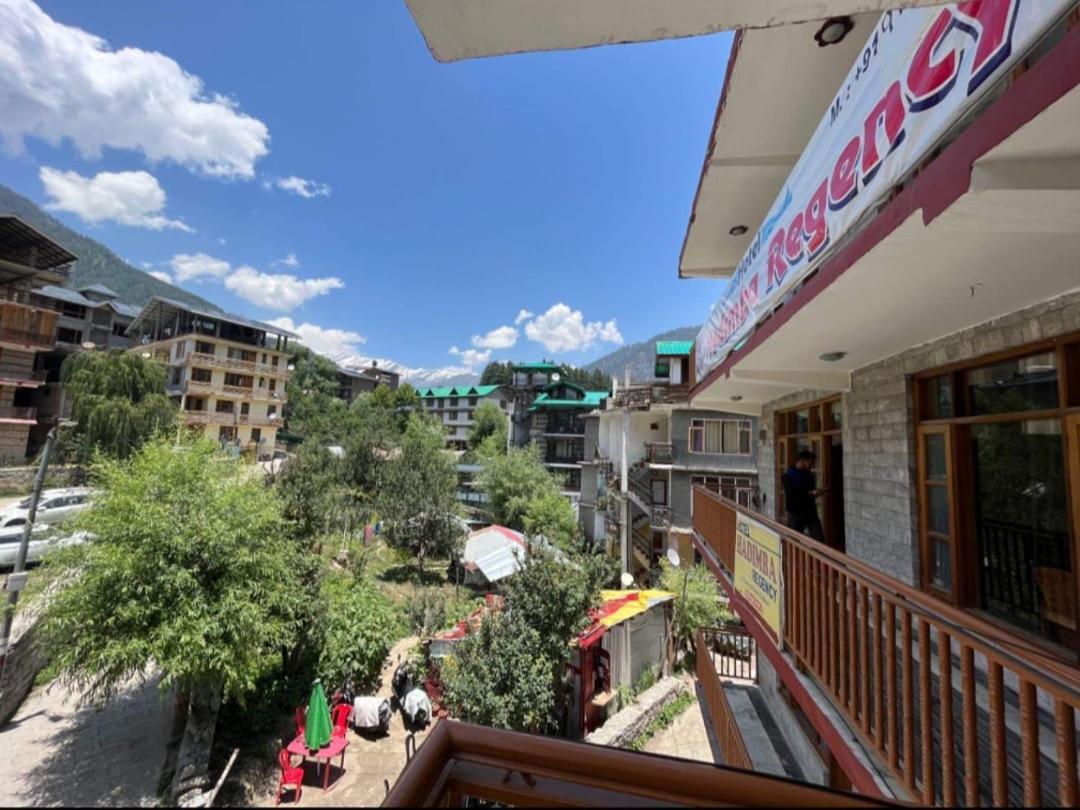 Hotel Hadimba Regency ! Free 4 Wheeler Parking ! Mountain View Rooms ! Near Mall Road Manali מראה חיצוני תמונה